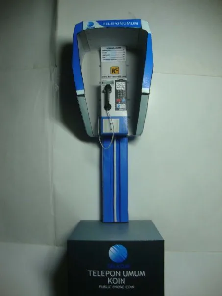 Jakarta Public Phone paper model built by Gilang Bhaskara