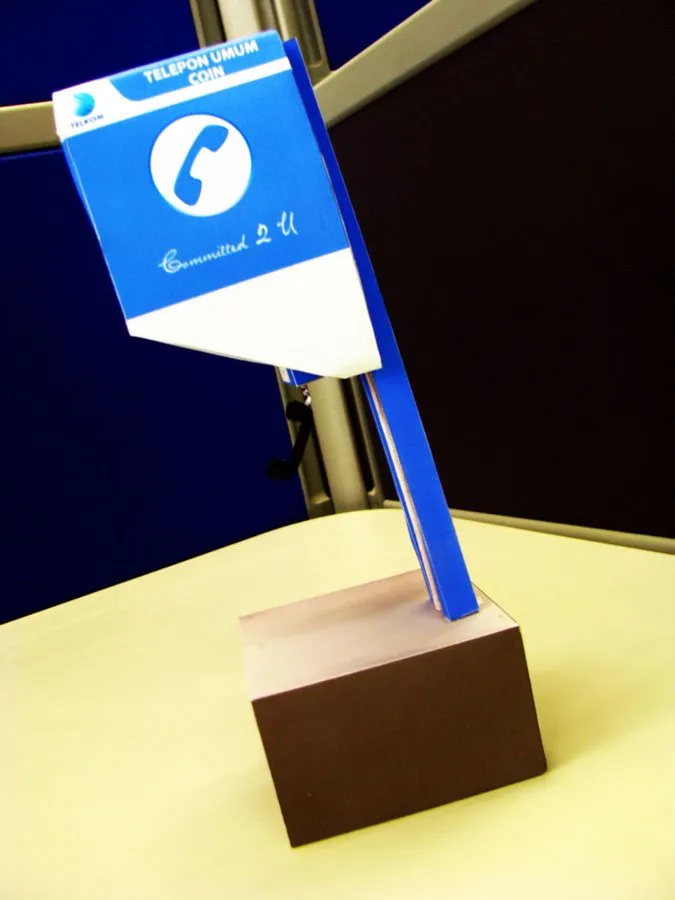 Jakarta Public Phone paper model built by Rauf Raphanus
