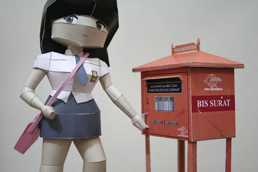 Street Mailbox paper model built by Adhi Widjajanto